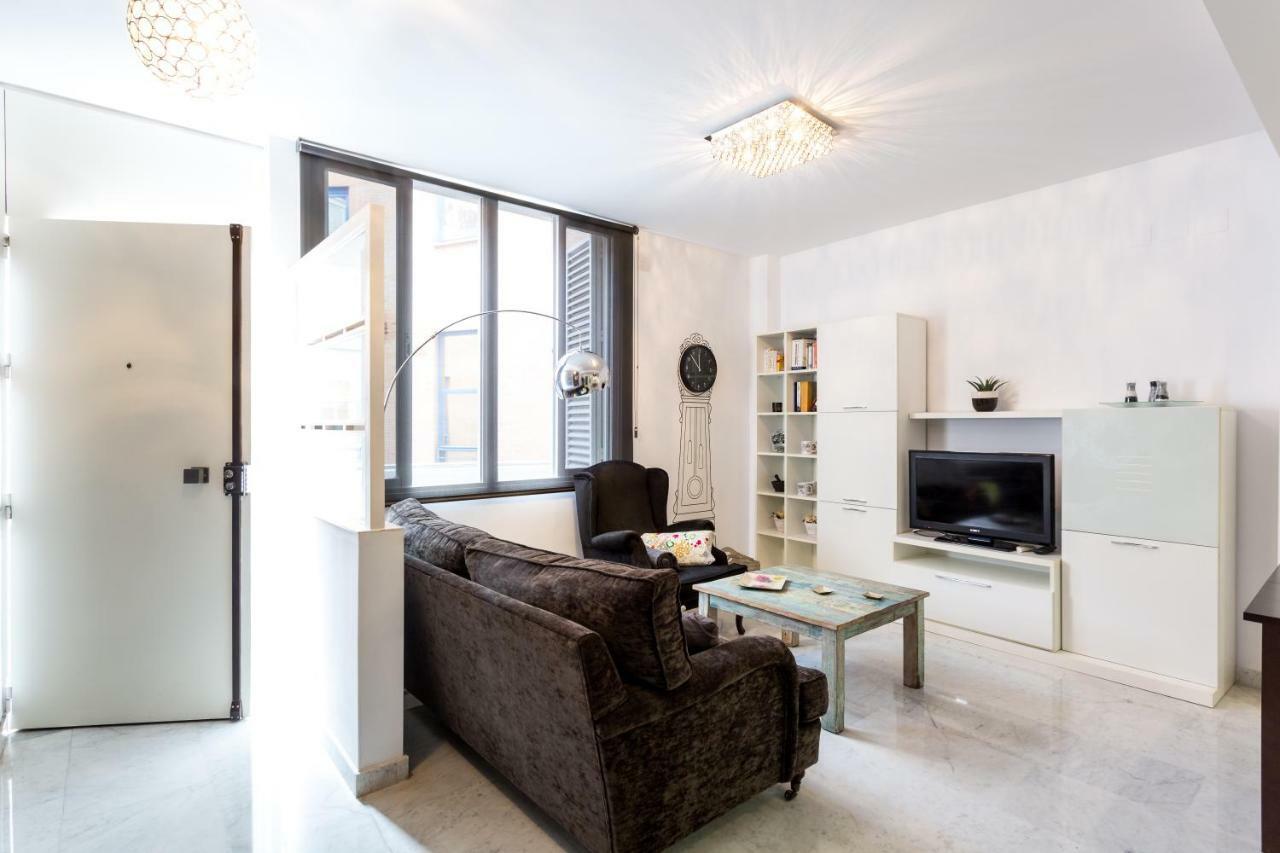 Lr2 Private Terrace & Parking Right In The City Center Seville Exterior photo