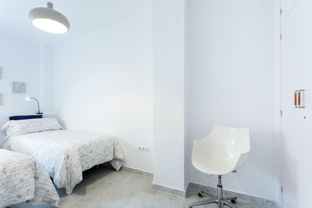 Lr2 Private Terrace & Parking Right In The City Center Seville Exterior photo